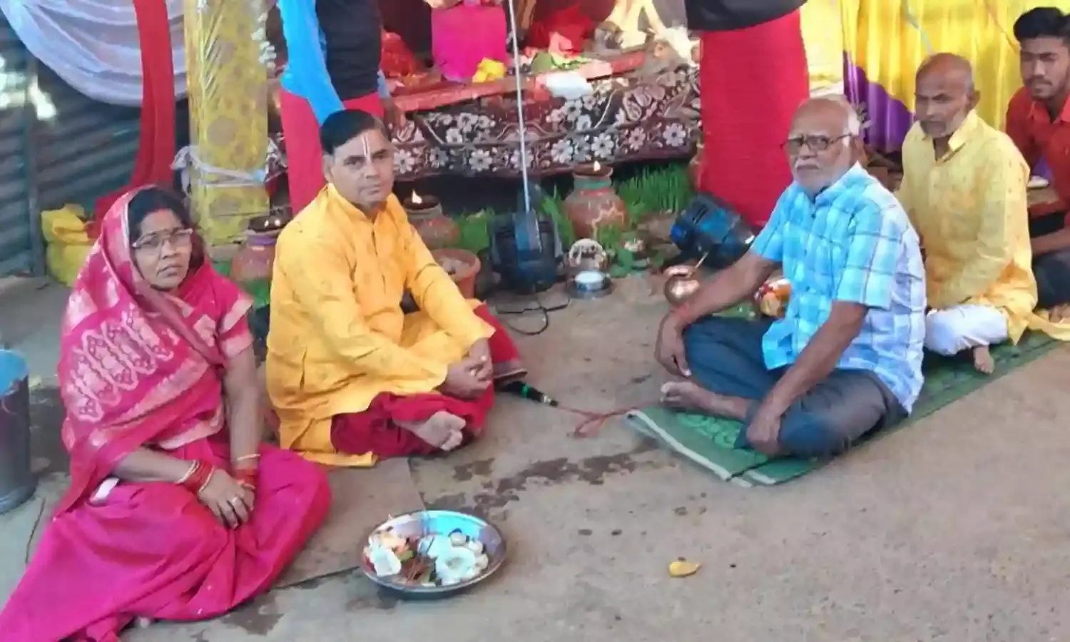 माता की आराधना में भक्तिभाव के साथ आयोजित हो रहे कार्यक्रम