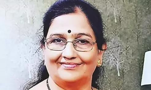 शिक्षिका ने बेटियों को बचाने का लिया व्रत शिक्षिका ने बेटियों को बचाने का लिया व्रत
