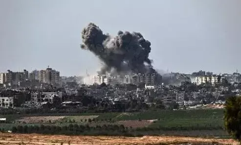 इजराइल के विरोध में पुणे की सड़कों पर चिपकाए गए इजराइली झंडे, माहौल बिगड़ने से पहले पुलिस ने लिया एक्शन, FIR दर्ज इजराइल के विरोध में पुणे की सड़कों पर चिपकाए गए इजराइली झंडे, माहौल बिगड़ने से पहले पुलिस ने लिया एक्शन, FIR दर्ज