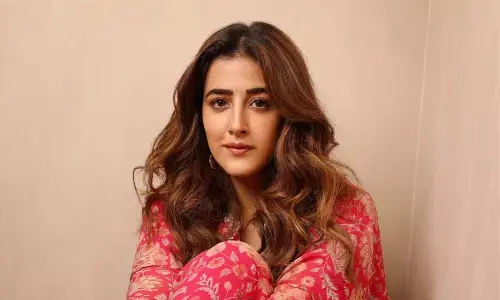 टाइगर नागाश्वेरा राव में रवि तेजा संग काम करने पर बोलीं नुपुर सेनन, वह अद्भुत अभिनेता और बेहतर इंसान हैं टाइगर नागाश्वेरा राव में रवि तेजा संग काम करने पर बोलीं नुपुर सेनन, वह अद्भुत अभिनेता और बेहतर इंसान हैं