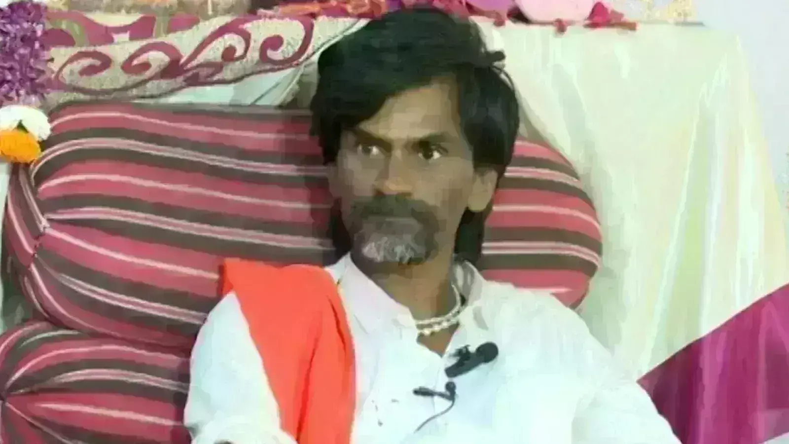 मनोज जरांगे ने दी बेमियादी भूख हड़ताल की धमकी मनोज जरांगे ने दी बेमियादी भूख हड़ताल की धमकी