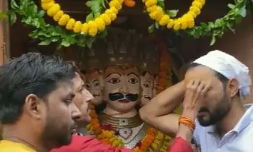 शुभ कार्य करने से पहले घूंघट में महिलाएं करती है रावण की पूजा, जानिए किन किन जगहों पर लंकेश रावण की होती है पूजा