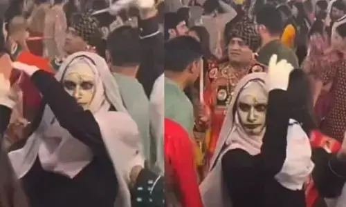 पंडाल में गरबा करती हुई नजर आई ‘द नन’ की चुड़ैल, जानिए क्या है वायरल वीडियो का सच