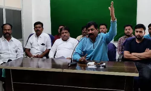आबकारी विभाग लेता है पैसे, पुलिस नहीं करती कार्रवाई आबकारी विभाग लेता है पैसे, पुलिस नहीं करती कार्रवाई