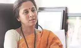 ट्विटर के जरिए सड़क के गड्ढों पर सांसद सुप्रिया सुले ने किया ध्यानाकर्षित ट्विटर के जरिए सड़क के गड्ढों पर सांसद सुप्रिया सुले ने किया ध्यानाकर्षित