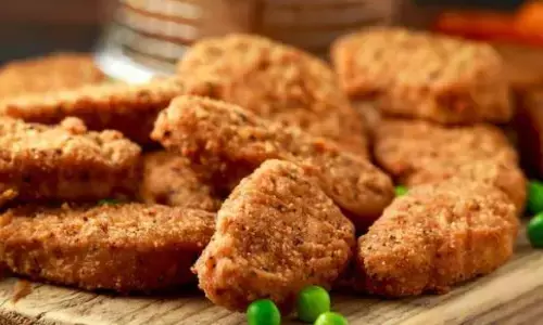 स्वाद और सेहत का परफेक्ट कॉम्बिनेशन है वेज नगेट्स, यहां जानिए आसान रेसिपी