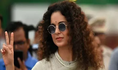 इजराइल एंबेसी पहुंची कंगना रनौत, दशहरे पर रावण दहन कर चुकी एक्ट्रेस ने कहा- जल्द हारेगा आतंकवाद रूपी रावण