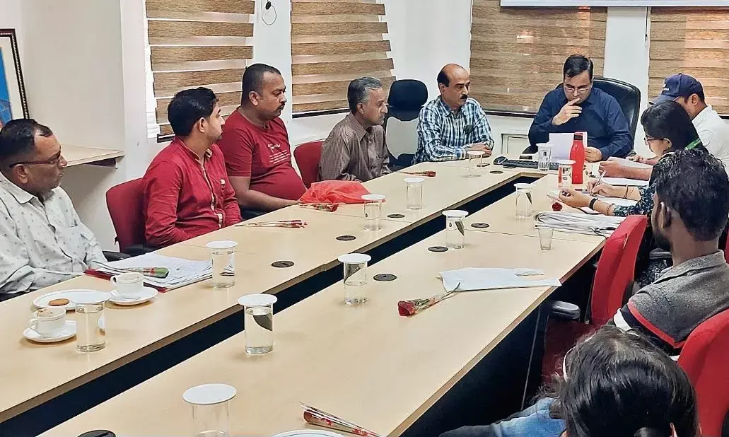 16 जिलों में एक साथ हुआ आयोजन सदस्य सेवा पर आधारित थी थीम