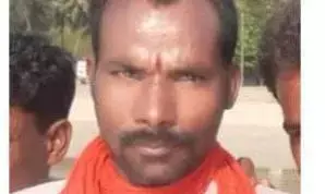 बीड के अंबाजोगाई में युवक ने पानी की टंकी से कूदकर की आत्महत्या