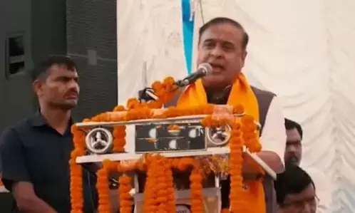 चुनाव आयोग के नोटिस के बावजूद असम सीएम ने अकबर के खिलाफ अपने बयान का बचाव किया