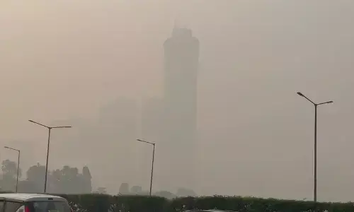 दिल्ली की वायु गुणवत्ता बहुत खराब श्रेणी में पहुंची दिल्ली की वायु गुणवत्ता बहुत खराब श्रेणी में पहुंची