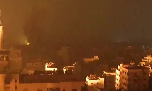 इजरायल शुरुआती छापे के साथ गाजा में बड़े पैमाने पर कर रहा जमीनी घुसपैठ की तैयारी : रिपोर्ट इजरायल शुरुआती छापे के साथ गाजा में बड़े पैमाने पर कर रहा जमीनी घुसपैठ की तैयारी : रिपोर्ट