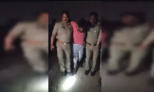 गाजियाबाद में बीटेक छात्रा के साथ लूटपाट करने वाला एक आरोपी मुठभेड़ में गिरफ्तार, दूसरा फरार