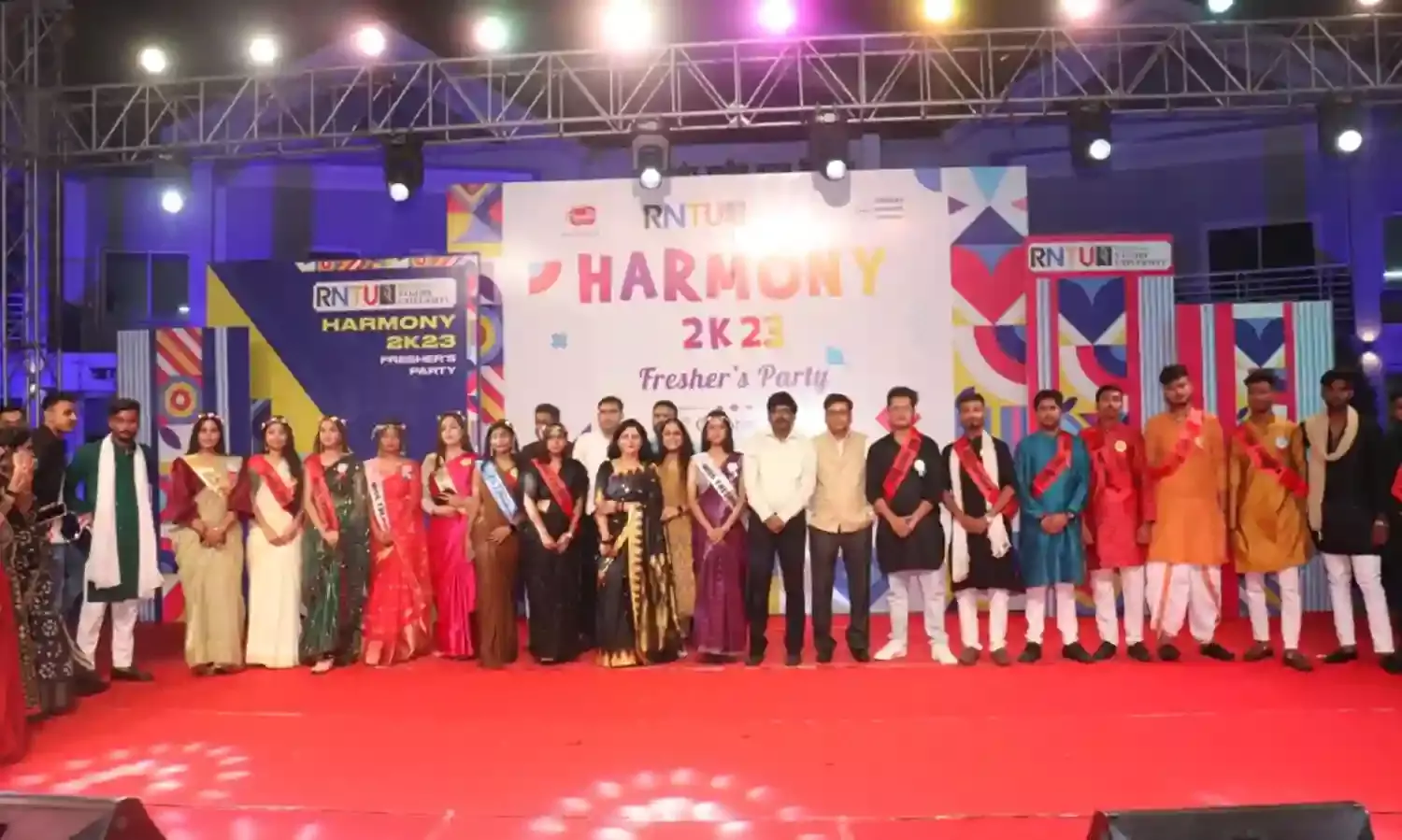 रबीन्द्रनाथ टैगोर विश्वविद्यालय में फ्रेशर्स पार्टी ‘हार्मनी 2023’ का हुआ आयोजन