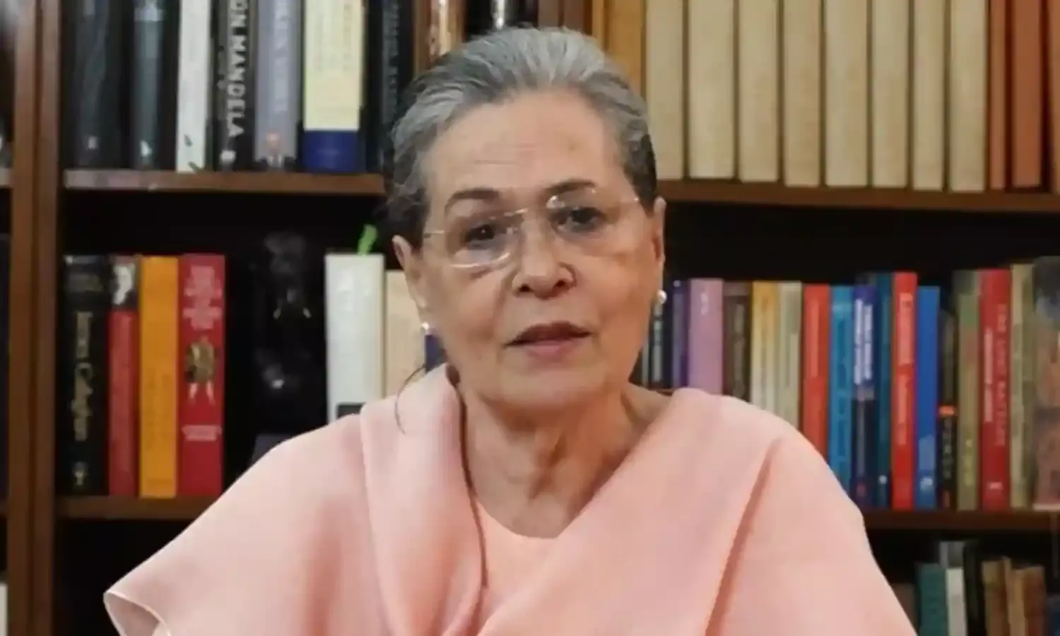 सोनिया ने गाजा में युद्धविराम पर मतदान से भारत के दूर रहने की निंदा की