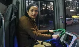 महिलाओं के हाथों में आएगी यूपी रोडवेज बसों की स्टेयरिंग महिलाओं के हाथों में आएगी यूपी रोडवेज बसों की स्टेयरिंग