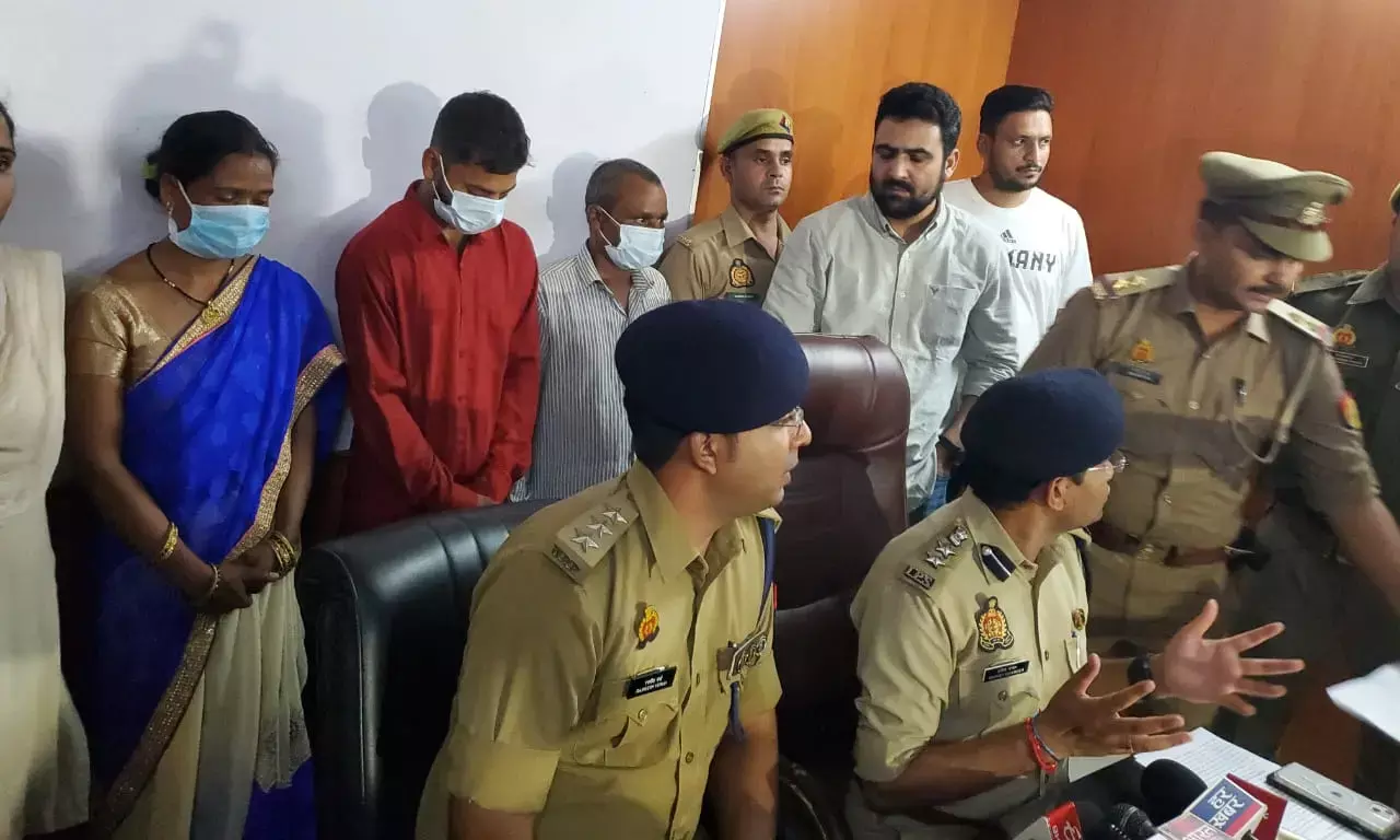अवैध संबंधों के चलते सुपरवाइजर की हत्या, पुलिस ने 8 घंटे में किया प्रेमिका, उसके पति समेत बीटेक स्टूडेंट को गिरफ्तार