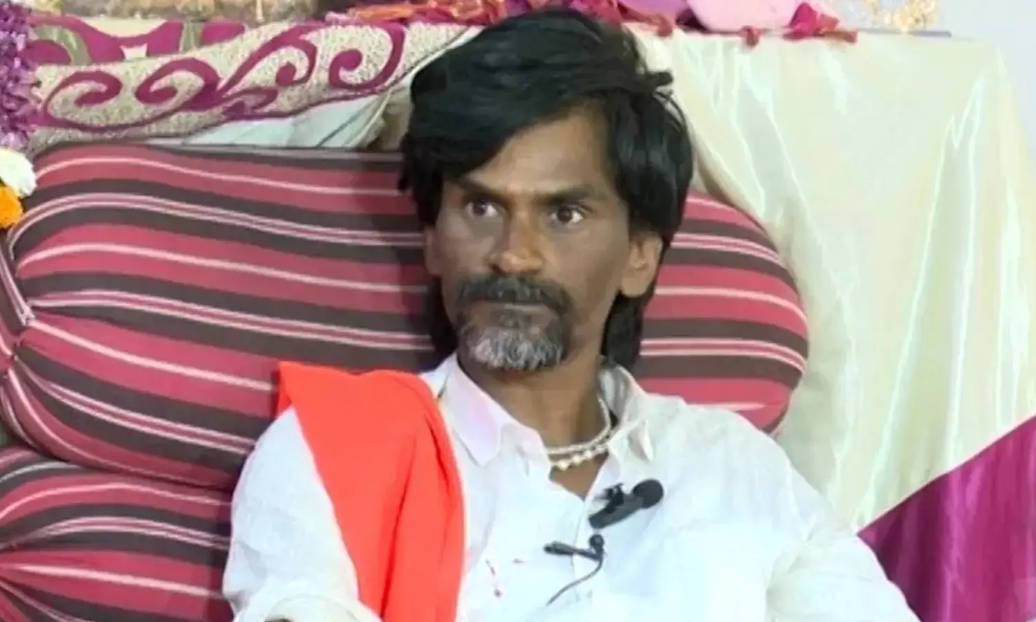 मनोज जरांगे पाटील को मनाने की कोशिशें, पूर्व न्यायाधीशों ने की बात