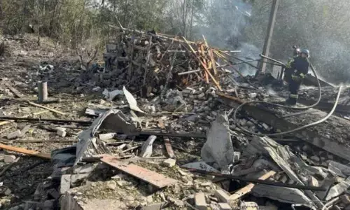 यूक्रेन में बारूदी सुरंग विस्फोटों में 264 नागरिक मारे गए यूक्रेन में बारूदी सुरंग विस्फोटों में 264 नागरिक मारे गए