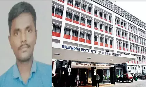 रिम्स हॉस्टल के नीचे मिली मेडिकल स्टूडेंट की अधजली लाश, आत्मदाह या हत्या ? रिम्स हॉस्टल के नीचे मिली मेडिकल स्टूडेंट की अधजली लाश, आत्मदाह या हत्या ?