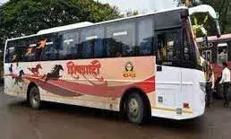 निजी बस वालों को एसटी से डेढ़ गुना किराया लेने का अधिकार