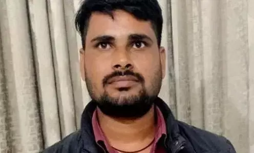 इंटर स्टेट बार्डर पर एफएसटी ने पकड़ी 1.24 लाख की नकदी
