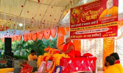 श्रीकृष्ण जन्म पर झूम-झूमकर नाचे श्रोता, नंद के आनंद भयों जय कन्हैया लाल की