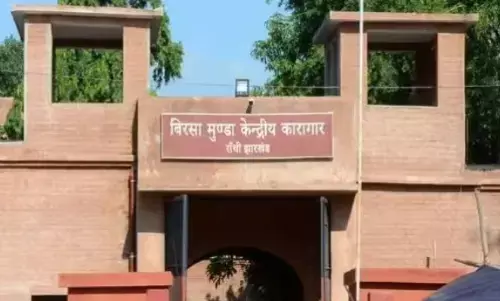 रांची के बिरसा मुंडा सेंट्रल जेल में ईडी का छापा, जेल में बंद जमीन घोटाले के आरोपी गवाहों को कर रहे प्रभावित !