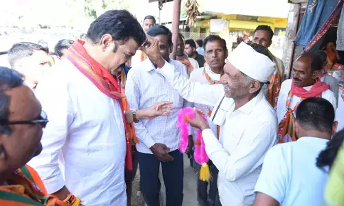 सुरखी विधानसभा के भाजपा प्रत्याशी गोविंद सिंह राजपूत ने 8 गांवों का किया जनसंपर्क, लिया आशीर्वाद सुरखी विधानसभा के भाजपा प्रत्याशी गोविंद सिंह राजपूत ने 8 गांवों का किया जनसंपर्क, लिया आशीर्वाद