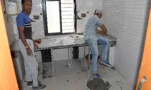 दो सरकारी इमारतों को चमकाने का खर्च 2 करोड़