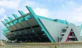 उद्योग शुरू नहीं करने वाली 18 कंपनियों को नोटिस