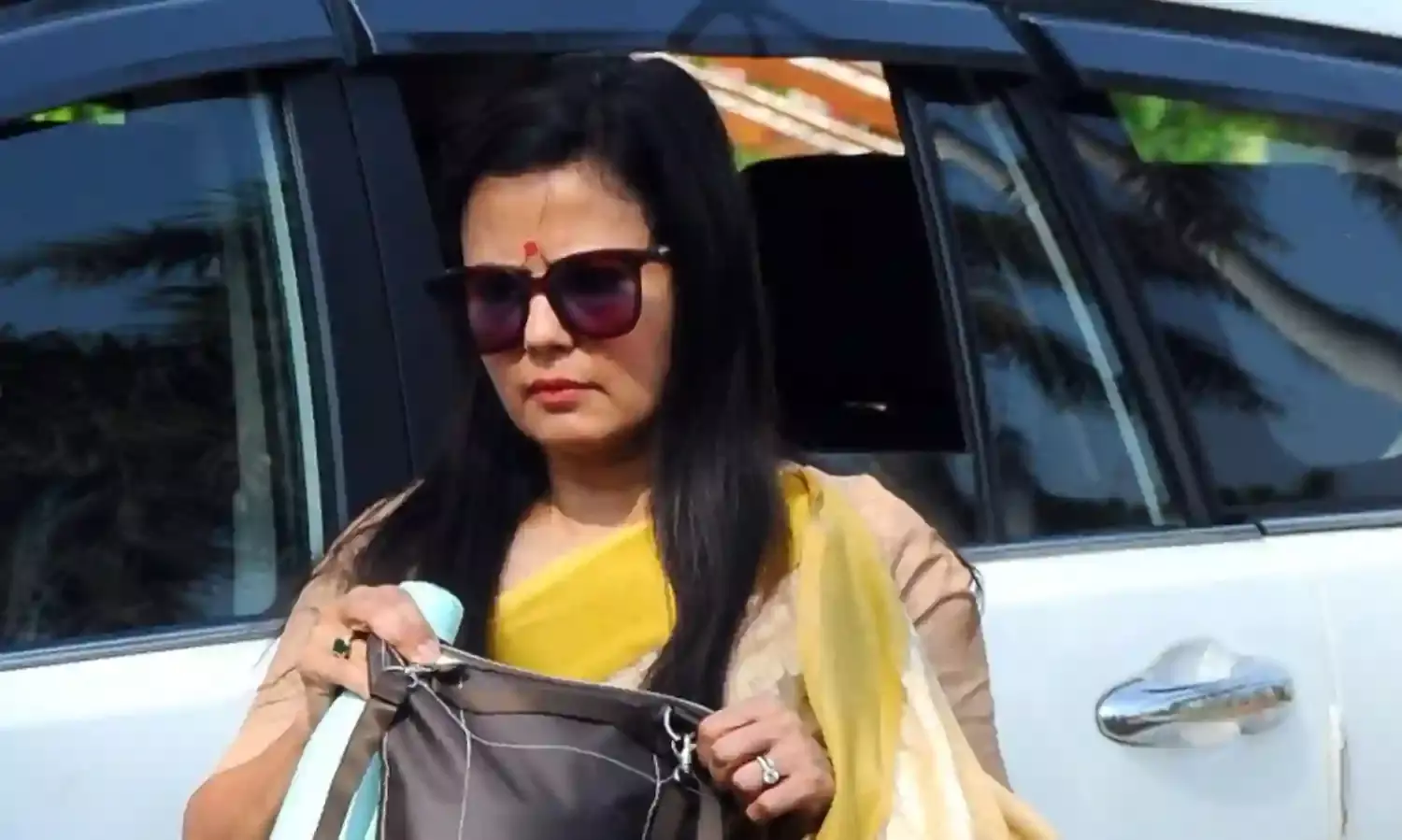 महुआ मोइत्रा के खिलाफ कैश फॉर क्वेश्‍चन मामले में एथिक्स कमेटी ने अगली बैठक 7 नवंबर को बुलाई
