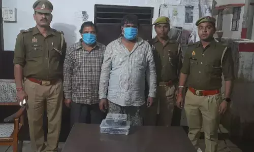 45 वर्षीय व्यक्ति हत्या करने वाले 2 गिरफ्तार, मृतक की पत्नी से थे अवैध संबंध 45 वर्षीय व्यक्ति हत्या करने वाले 2 गिरफ्तार, मृतक की पत्नी से थे अवैध संबंध