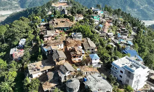 चीनी राष्ट्रपति ने नेपाल में आये भूकंप पर शोक जताया चीनी राष्ट्रपति ने नेपाल में आये भूकंप पर शोक जताया