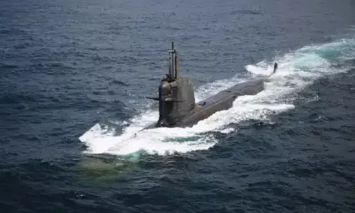 रूस ने बुलावा मिसाइल से लैस नई परमाणु पनडुब्बी का परीक्षण किया रूस ने बुलावा मिसाइल से लैस नई परमाणु पनडुब्बी का परीक्षण किया