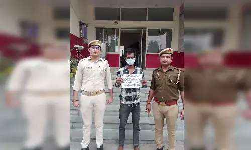 नाबालिग को भगाकर ले जाने और बलात्कार करने वाला आरोपी और उसका साथी गिरफ्तार नाबालिग को भगाकर ले जाने और बलात्कार करने वाला आरोपी और उसका साथी गिरफ्तार