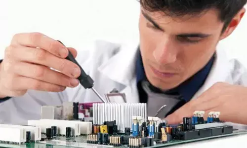 प्रोफेसर पिता का संकल्प आगे बढ़ाने की पहल, इंजीनियरिंग के जरूरतमंद विद्यार्थियों को मिलेगी स्कॉलरशिप