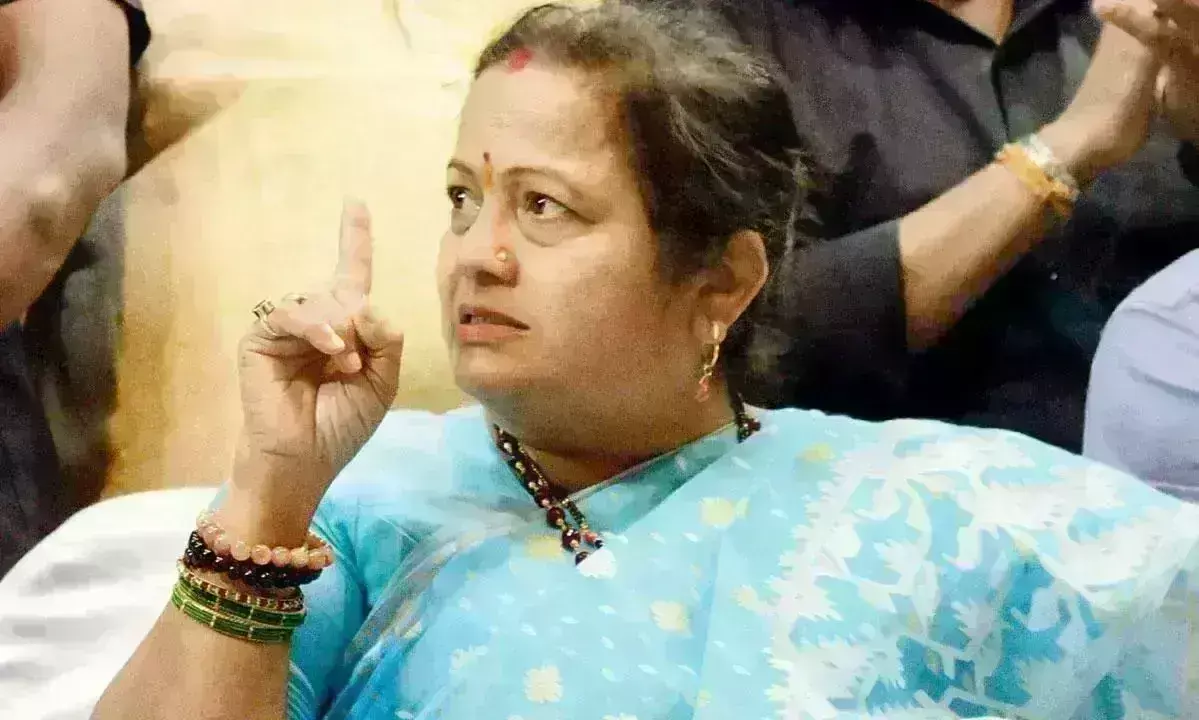 किशोरी पेडणेकर ने मांगा 4 सप्ताह का समय