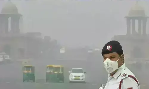 दिल्ली में नवंबर में ही विंटर ब्रेक, वायु प्रदूषण की स्थिति बनी गंभीर दिल्ली में नवंबर में ही विंटर ब्रेक, वायु प्रदूषण की स्थिति बनी गंभीर