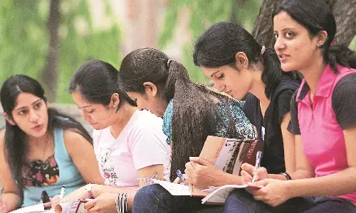 जेईई, नीट के छात्र निर्वाह भत्ता से वंचित जेईई, नीट के छात्र निर्वाह भत्ता से वंचित