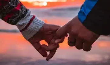 बंगाल में शख्स ने अपने गे पार्टनर पर जालसाजी, शारीरिक उत्पीड़न का लगाया आरोप बंगाल में शख्स ने अपने गे पार्टनर पर जालसाजी, शारीरिक उत्पीड़न का लगाया आरोप