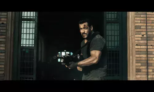 टाइगर 3 में हमने एलिट आर्मी के हथियारों का इस्तेमाल किया : मनीष शर्मा