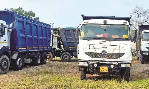 रेती घाट पर छापा - 1 करोड़ 61 लाख रुपए का पकड़ा माल रेती घाट पर छापा - 1 करोड़ 61 लाख रुपए का पकड़ा माल
