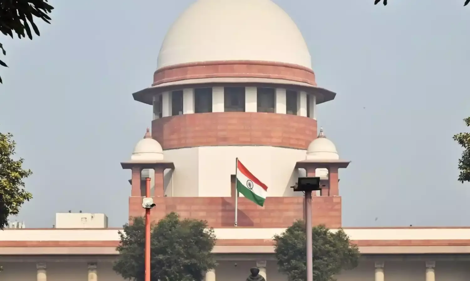 विधेयकों को मंजूरी देने में राज्यपाल की देरी के खिलाफ याचिका पर सुप्रीम कोर्ट का केंद्र को नोटिस