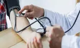 शालेय विद्यार्थियों की हुई स्वास्थ्य जांच