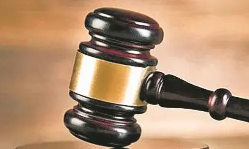 गोद देने का मामला:  दंपति को हाई कोर्ट से नहीं मिली राहत