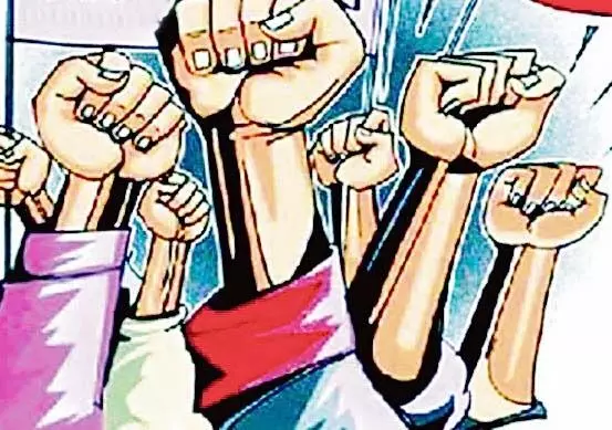 भाजपा संकल्प पत्र से मप्र के ढाई लाख आउटसोर्स कर्मी हताश भाजपा संकल्प पत्र से मप्र के ढाई लाख आउटसोर्स कर्मी हताश