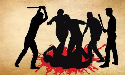 बिहार में ब्रेक फेल होने के बाद पुलिस जीप ने 4 लोगों को कुचला, लोगों ने किया पुलिसकर्मियों पर हमला बिहार में ब्रेक फेल होने के बाद पुलिस जीप ने 4 लोगों को कुचला, लोगों ने किया पुलिसकर्मियों पर हमला