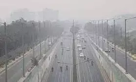 दिल्ली में प्रदूषण बढ़ने का ठीकरा हरियाणा-यूपी पर फोड़ा दिल्ली में प्रदूषण बढ़ने का ठीकरा हरियाणा-यूपी पर फोड़ा