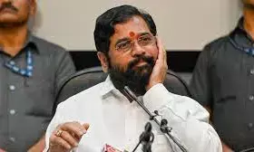 मुख्यमंत्री राहत कोष में चंदा इकट्ठा करने में पिछड़े शिंदे मुख्यमंत्री राहत कोष में चंदा इकट्ठा करने में पिछड़े शिंदे